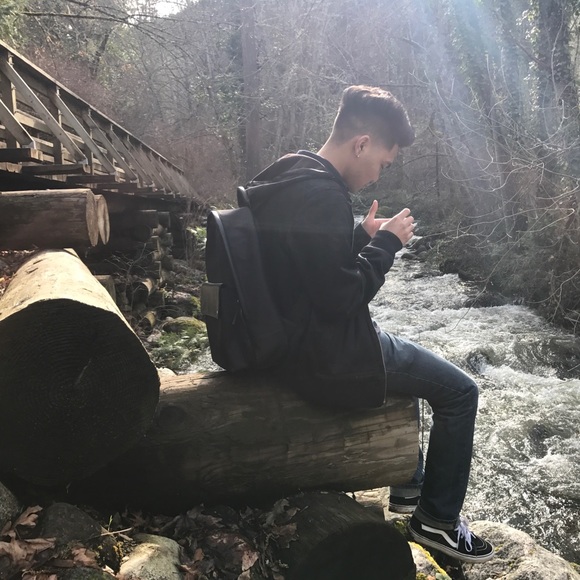 Meet your Posher, Gabriel - Picture 1 of 1